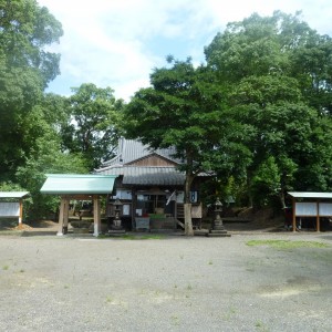 都萬神社