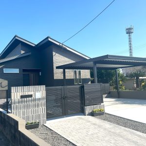 広々リビングで団らんのお家